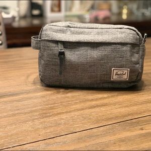 Herschel Chapter Travel Kit *SALE*
